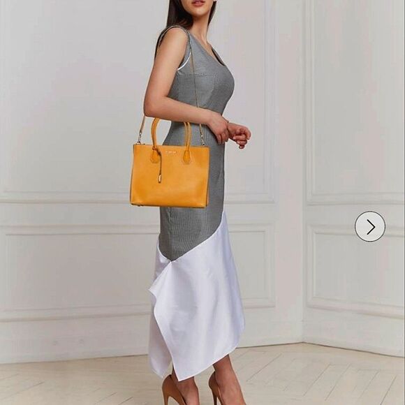 Michael Kors Large Mercer Convtertable Merigold Tote W/ Crossbody Strap - Picture 2 of 16